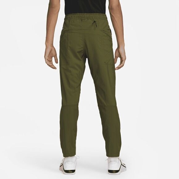 Nike DRI-FIT ADV A.P.S. Woven Fitness Pants Green - Picture 2 of 12